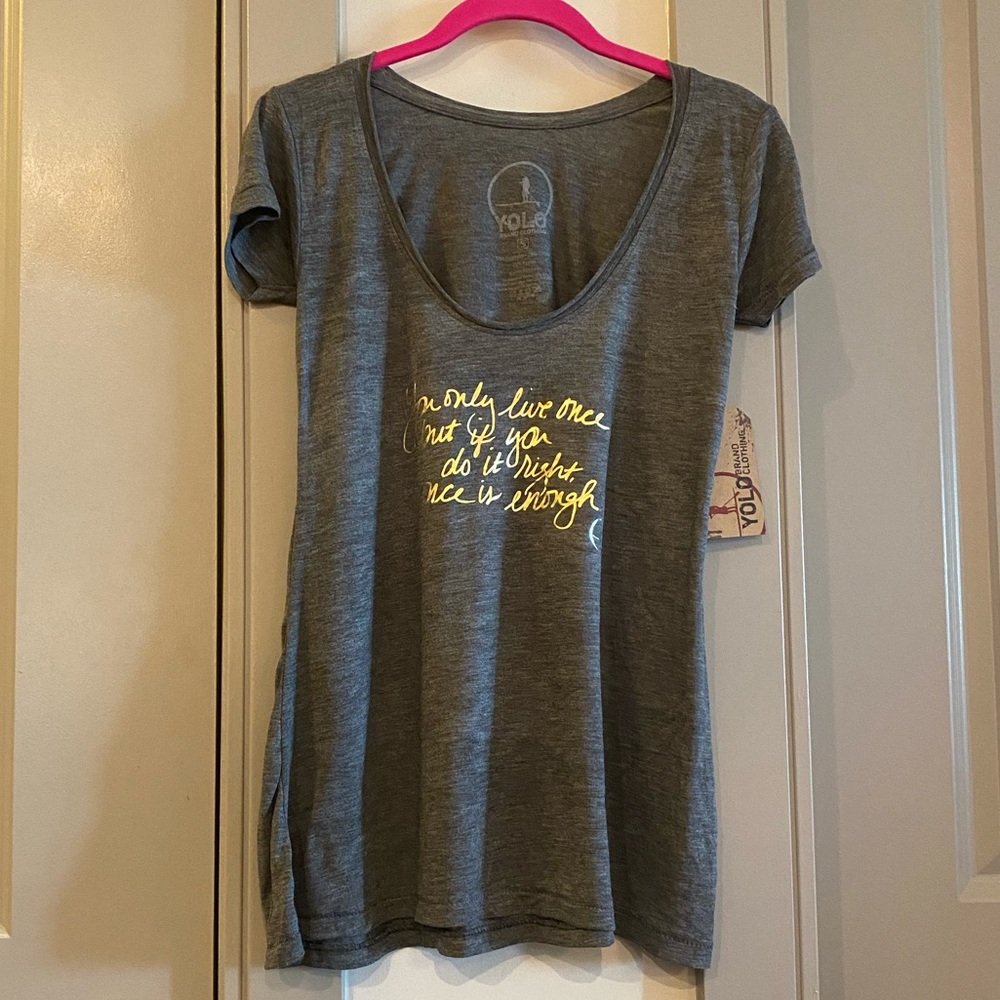 🌟NWT🌟YOLO Board Gray Only Live Once T Shirt